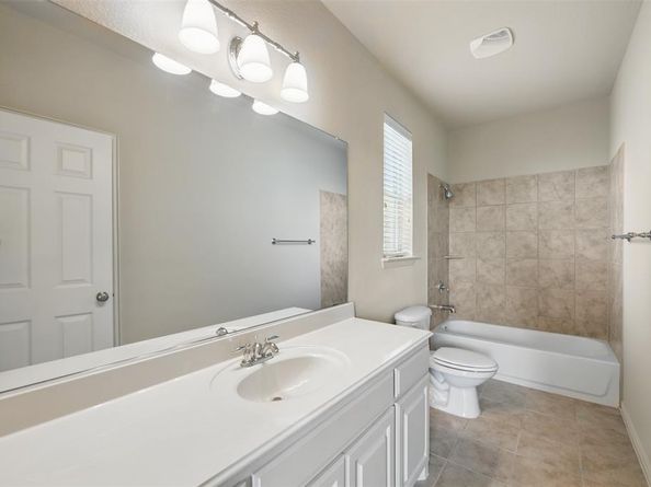 3060  England Parkway , Grand Prairie Texas 75054