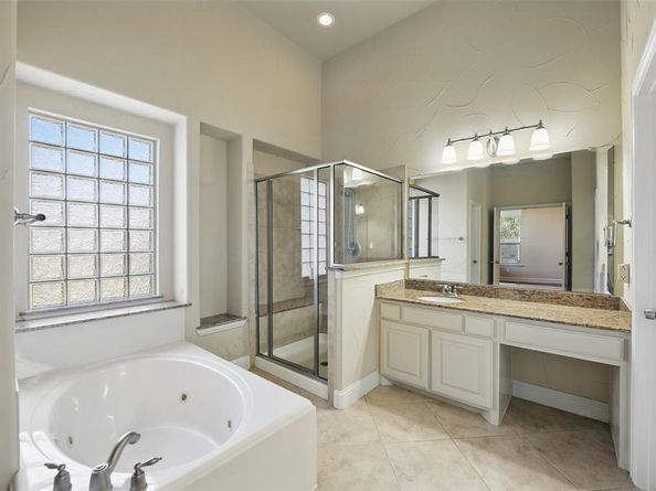 3060  England Parkway , Grand Prairie Texas 75054