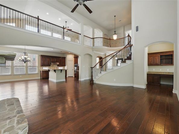 3060  England Parkway , Grand Prairie Texas 75054