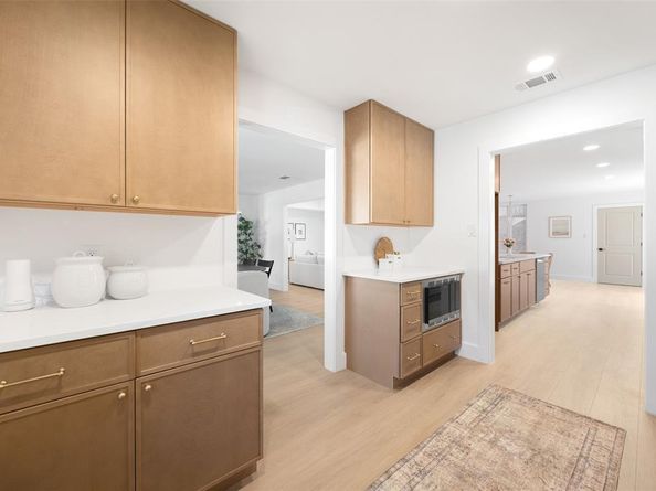 13824  Far Hills Lane , Dallas Texas 75240