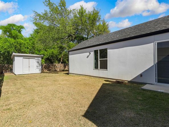 1115  Claude Street , Dallas Texas 75203