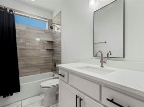 1115  Claude Street , Dallas Texas 75203