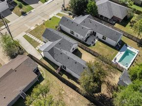 1115  Claude Street , Dallas Texas 75203