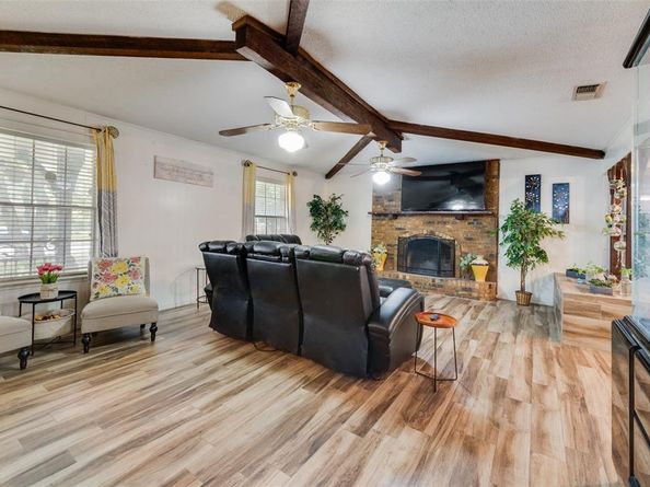 115  Mantlebrook Drive , DeSoto Texas 75115