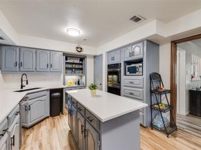 115  Mantlebrook Drive , DeSoto Texas 75115