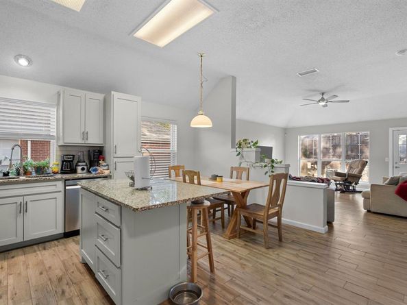 2700  Wandering Oak Drive , Corinth Texas 76208