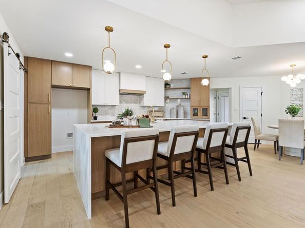 7651  Chalkstone Drive , Dallas Texas 75248