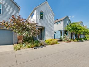 1155  Crownview Lane , Dallas Texas 75208