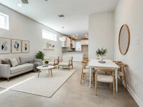 1155  Crownview Lane , Dallas Texas 75208