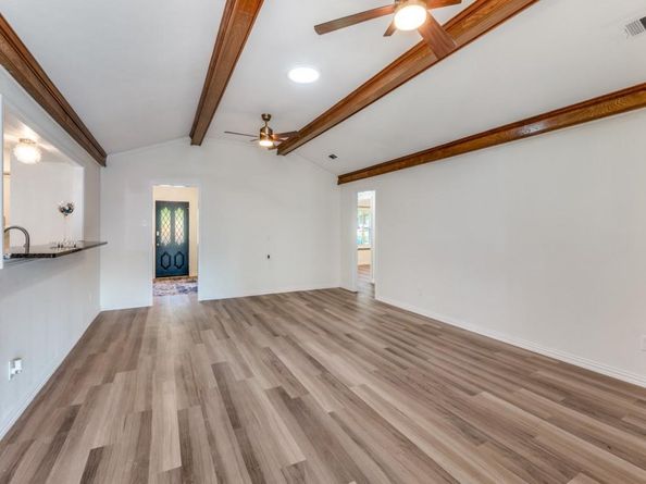 2714  Carriage Lane , Carrollton Texas 75006
