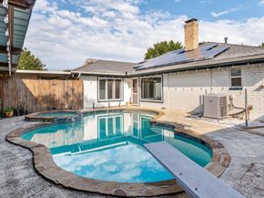 2714  Carriage Lane , Carrollton Texas 75006