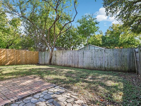 5027  Stage West Drive , Arlington Texas 76017