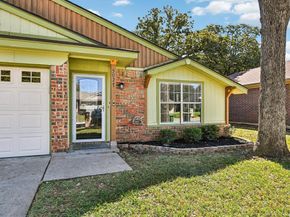 5027  Stage West Drive , Arlington Texas 76017