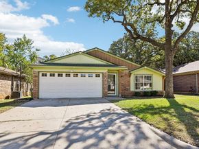 5027  Stage West Drive , Arlington Texas 76017