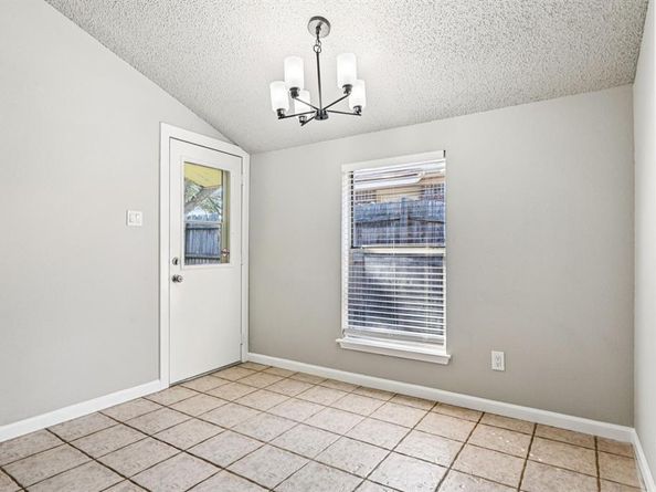 5027  Stage West Drive , Arlington Texas 76017