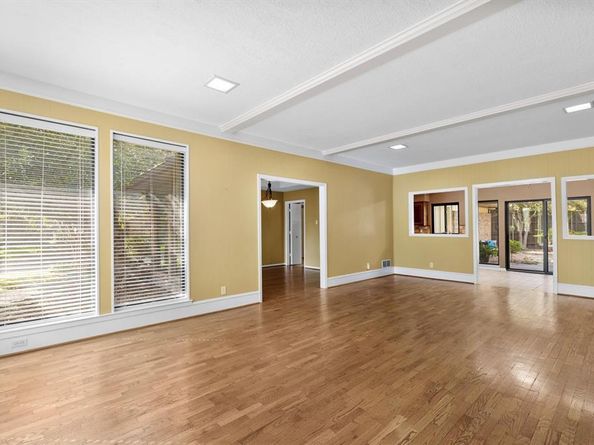 9901  Burnham Drive , Dallas Texas 75243