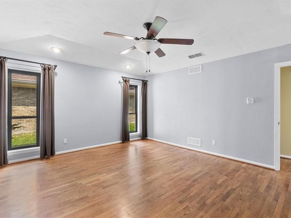 9901  Burnham Drive , Dallas Texas 75243