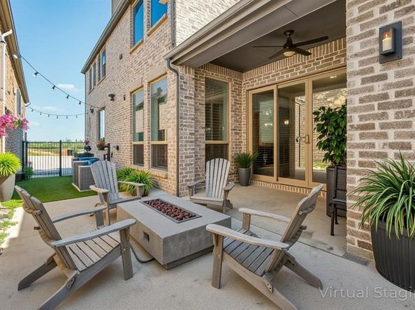 610  Evelake Court , Lewisville Texas 75056