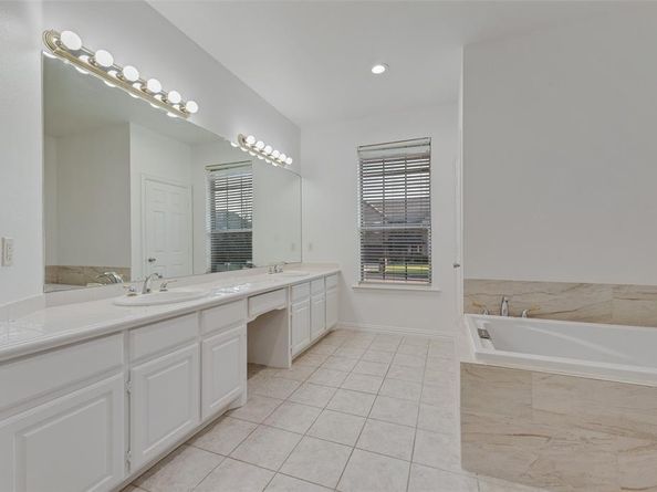 112  Scenic Drive , Heath Texas 75032