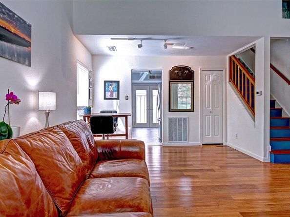3051  Harbinger Lane , Dallas Texas 75287