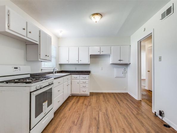 10815  Ruth Ann Drive , Dallas Texas 75228