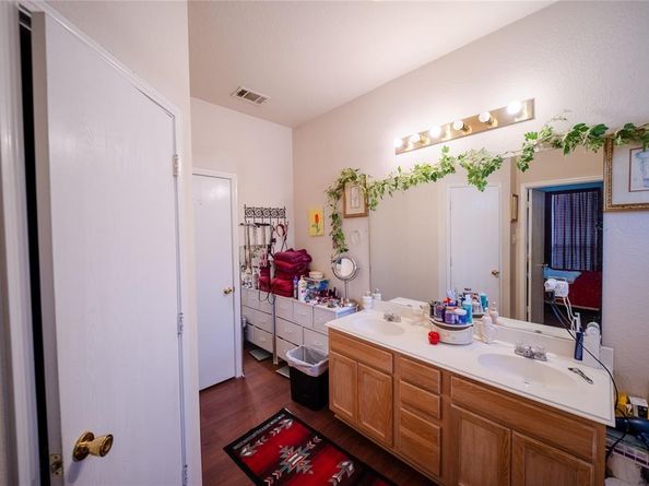 945  Buffalo Springs Drive , Fort Worth Texas 76140