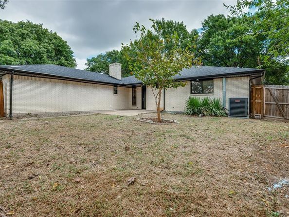 6115  Red Bird Court , Dallas Texas 75232