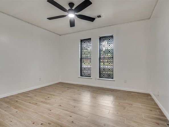 6115  Red Bird Court , Dallas Texas 75232