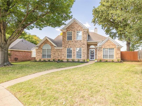 1805  Creek Crossing , Garland Texas 75040