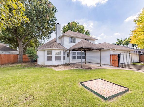 1805  Creek Crossing , Garland Texas 75040