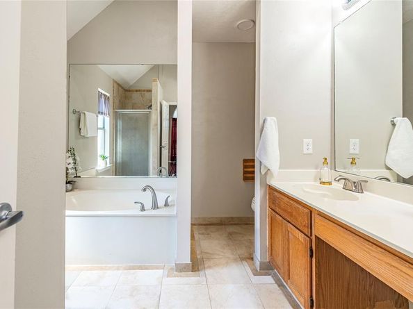 1805  Creek Crossing , Garland Texas 75040