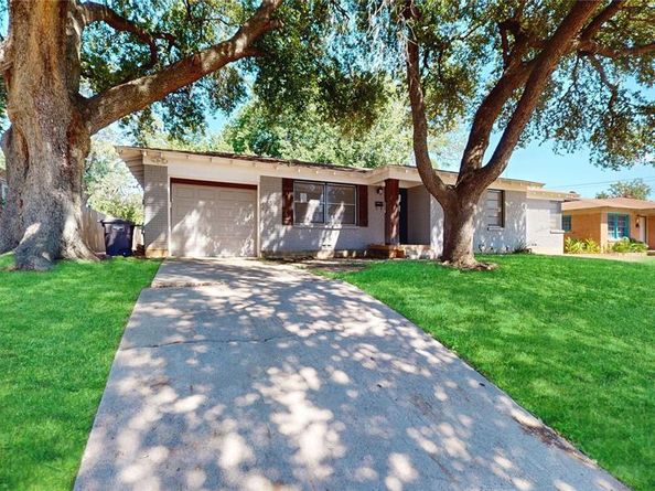 6833  Norma Street , Fort Worth Texas 76112