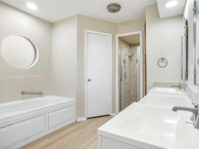 802  Chipwood Court , Euless Texas 76039