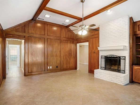 802  Chipwood Court , Euless Texas 76039