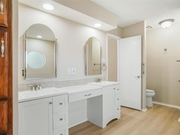 802  Chipwood Court , Euless Texas 76039