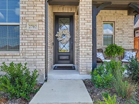 2702  Geranium Lane , Garland Texas 75042
