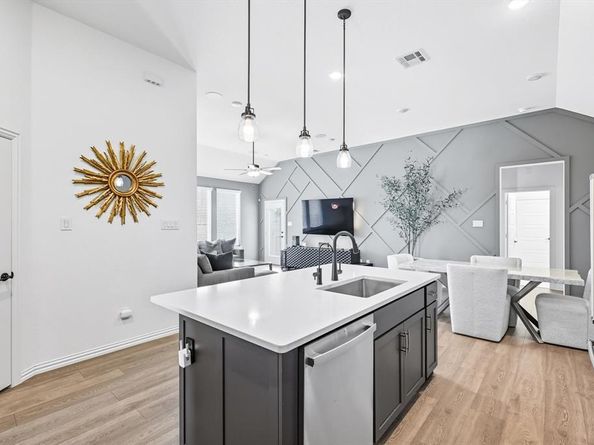 2702  Geranium Lane , Garland Texas 75042