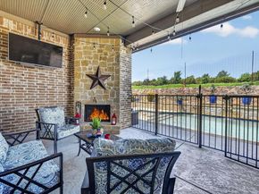 4500  Knoll Ridge Drive , Fort Worth Texas 76008