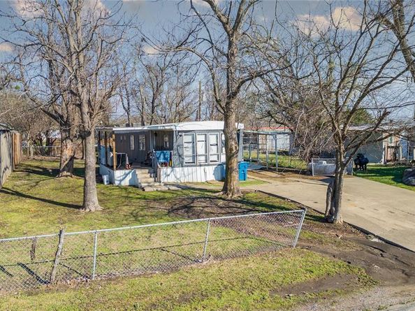 327  Chris Drive , Rockwall Texas 75032