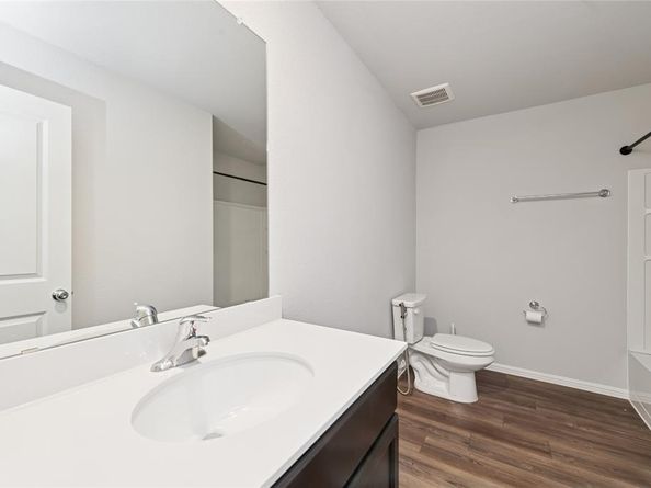 1421  Avalon Court , Celina Texas 75009
