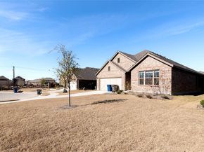 1421  Avalon Court , Celina Texas 75009