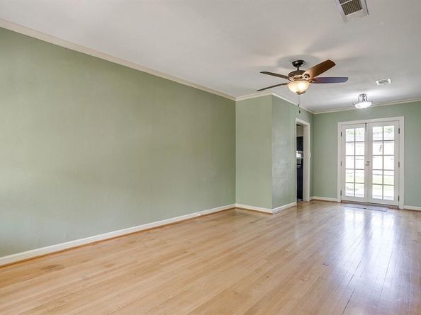 4308  Curzon Avenue , Fort Worth Texas 76107