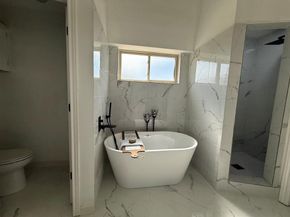 413  Kingsbridge Court , Garland Texas 75040