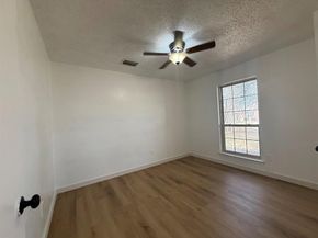 413  Kingsbridge Court , Garland Texas 75040