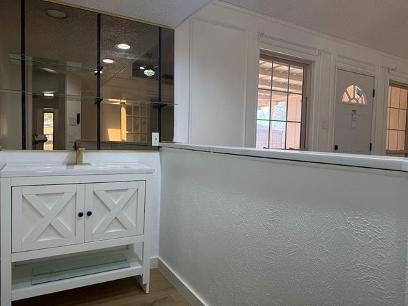 413  Kingsbridge Court , Garland Texas 75040