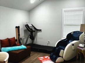 807 N Van Buren Avenue , Dallas Texas 75208