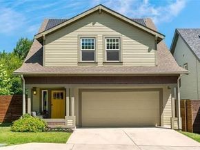 807 N Van Buren Avenue , Dallas Texas 75208