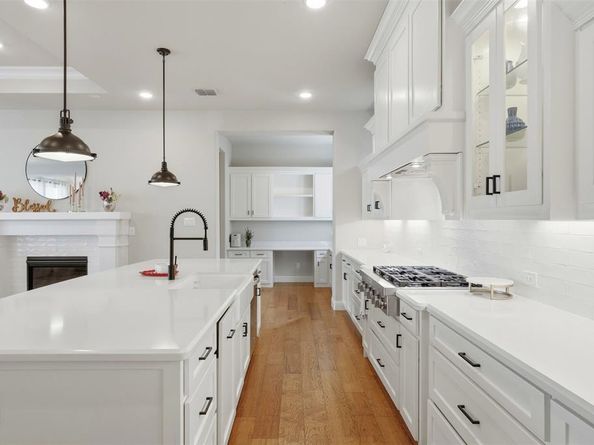 1910  Green Jasper Place , Arlington Texas 76005