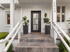 1419  Yakimo Drive , Dallas Texas 75208