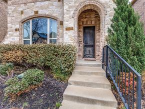 6816  Prompton Bend , Irving Texas 75063